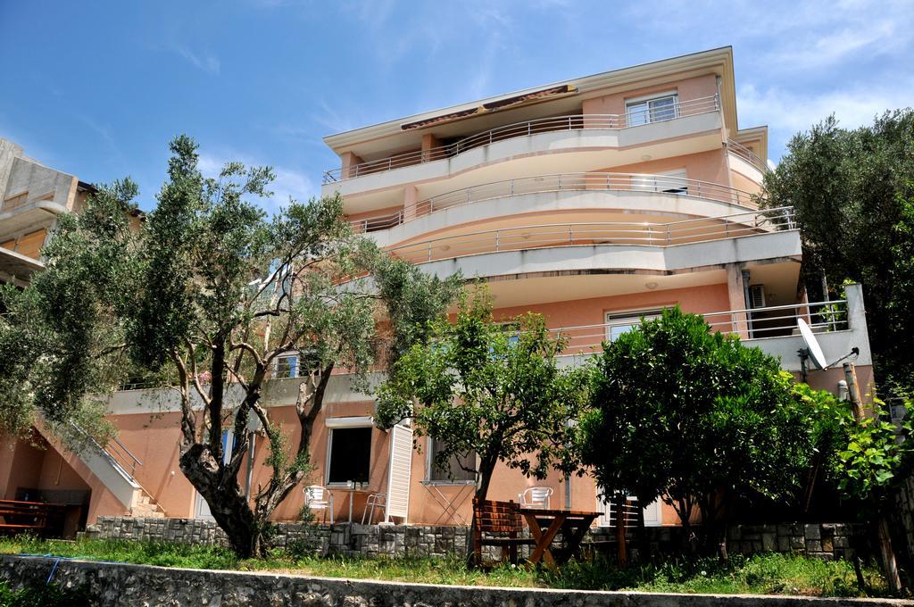 Nikic Apartments Ulcinj Bagian luar foto